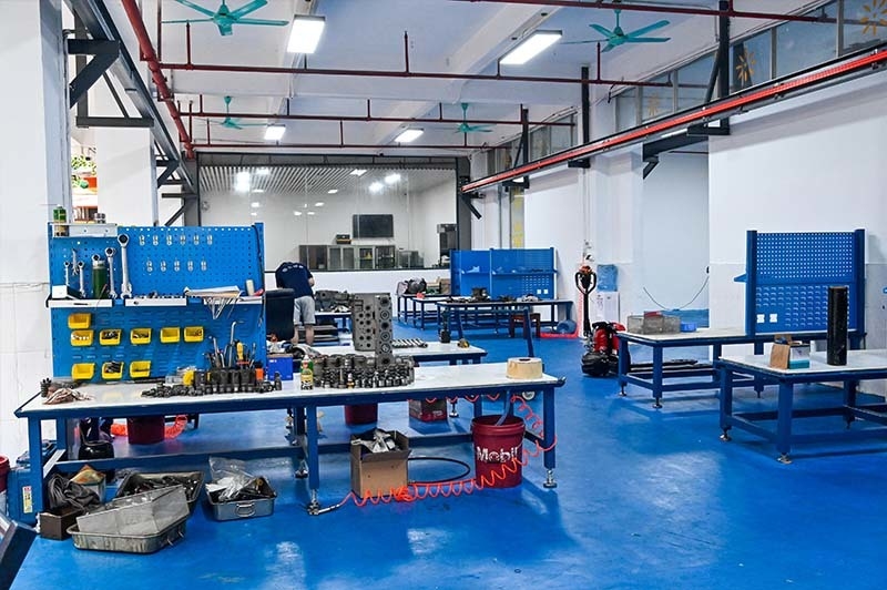 Guangzhou Tieqi Construction Machinery Co., Ltd. línea de producción del fabricante