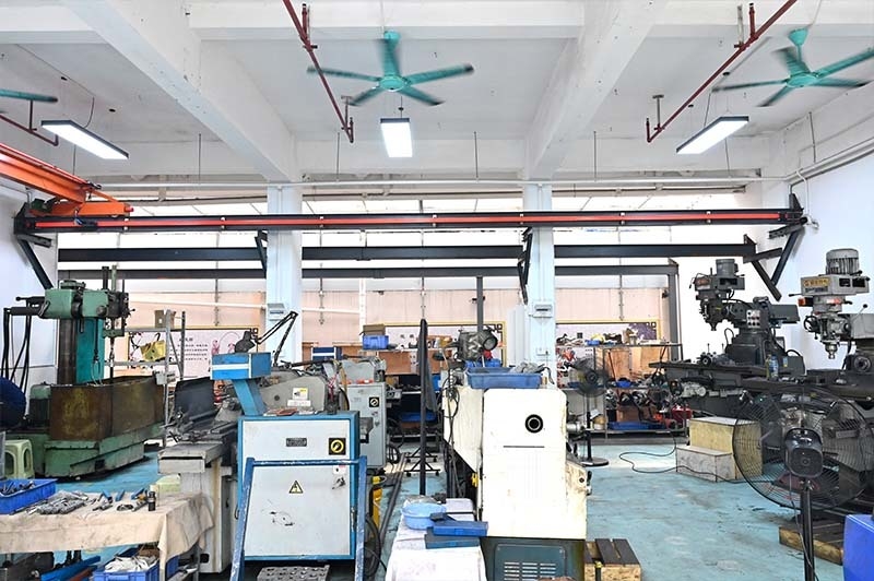 Guangzhou Tieqi Construction Machinery Co., Ltd. línea de producción del fabricante