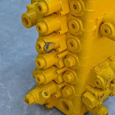 PC120-6 PC130-7 Komatsu Hydraulic Control Valve , 723-57-12306 Control Valve Assembly