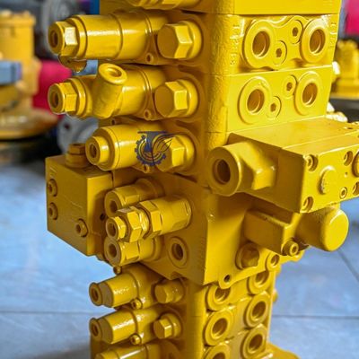 PC160LC-7 PC160-7 Excavadora de válvulas de control Komatsu, 723-57-16100 Partes principales de las excavadoras
