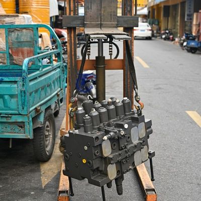 KMX32 14670038 VOE14670038 Para Volvo EC380D Partes de reparación de válvulas de control hidráulico de excavadoras