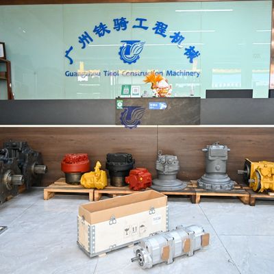 705-41-02700 7054102700 Para Komatsu PC30MR-3 PC27MR-3 PC27MR-2 PC30MR-2 PC30UU-3 EXCAVATORES Bombas hidráulicas de engranaje de la bomba principal