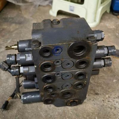 723-82-31100 7238231100 723-82-30100 Para Komatsu FD35/40-10 FD35Y/40Y-10 FD40Z-10 FD45-10 PARTES de carretillas elevadoras hidráulicas VALVA DE CONTROL PRINCIPAL mercado de repuestos original