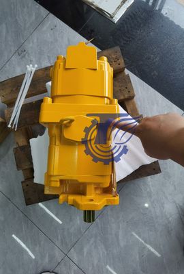 7081G00110 7081H00050 7055131210 Bomba de engranajes hidráulica Bomba principal Assy Bomba para Komatsu PC4000-6 PC4000 Piezas de excavadora Aftermarket Original
