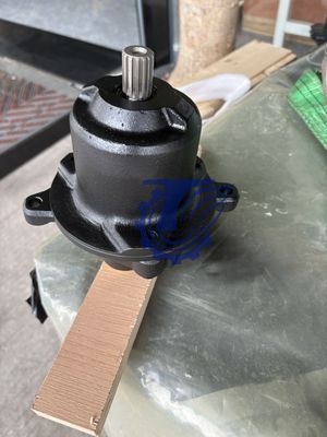 B0440-18001 708-7r-00710 708-7r-01690 Para Kayaba Wa320-5 Wa320-6 Motor de ventilador hidráulico Motor;aceite (accionamiento del ventilador) Piezas de excavadora Aftermarket Original