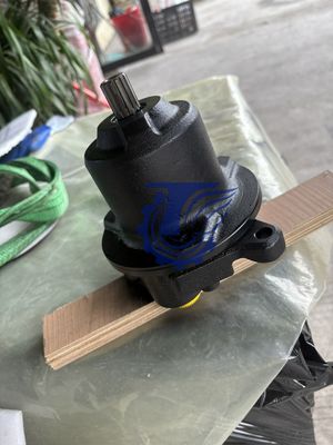 B0440-18001 708-7r-00710 708-7r-01690 Para Kayaba Wa320-5 Wa320-6 Motor de ventilador hidráulico Motor;aceite (accionamiento del ventilador) Piezas de excavadora Aftermarket Original